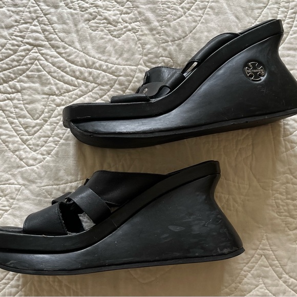 Harley-Davidson Platform Sandals. Black with Metal Accents. Size US 8/EU 39 - Picture 4 of 11